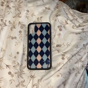 Wildflower iPhone Xs case.